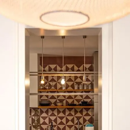 Sunny Bica - Downtown Large