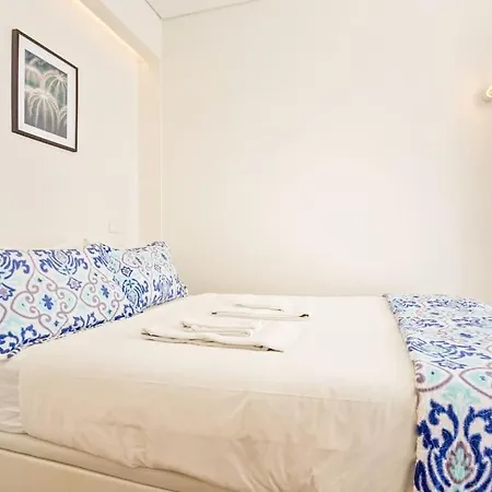 Sunny Bica - Downtown Large *