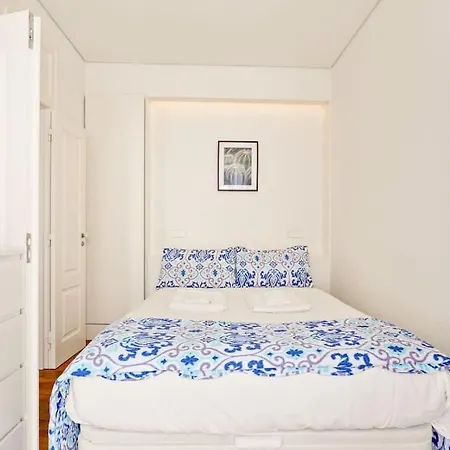 Sunny Bica - Downtown Large