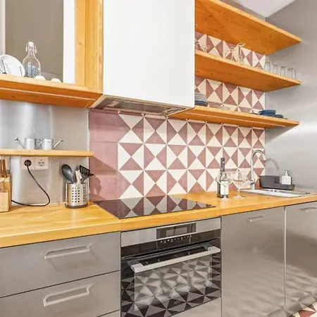 Sunny Bica - Downtown Large